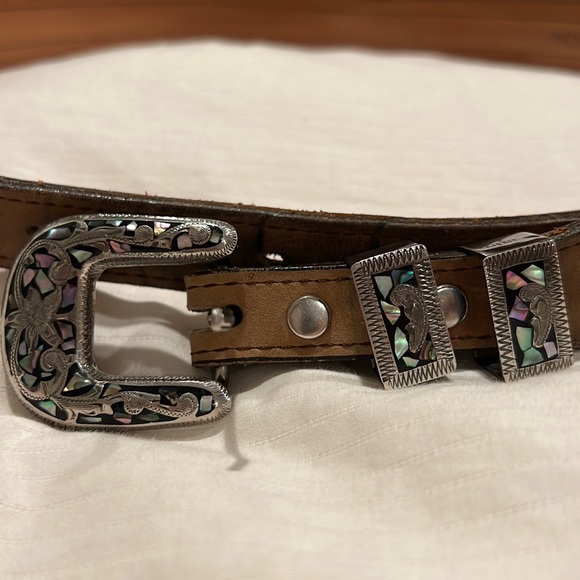 Accessories Circle Y Yoakum Vintage Western Albacore Shell Belt